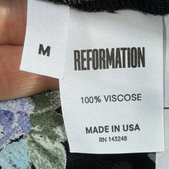 Reformation Women Medium Black Floral Print Long Sleeve Wrap Style Blouse Chic - Picture 3 of 8